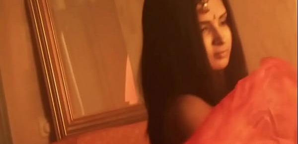 Sexy Belly Dancing Brunette Beauty So Hot Fun session